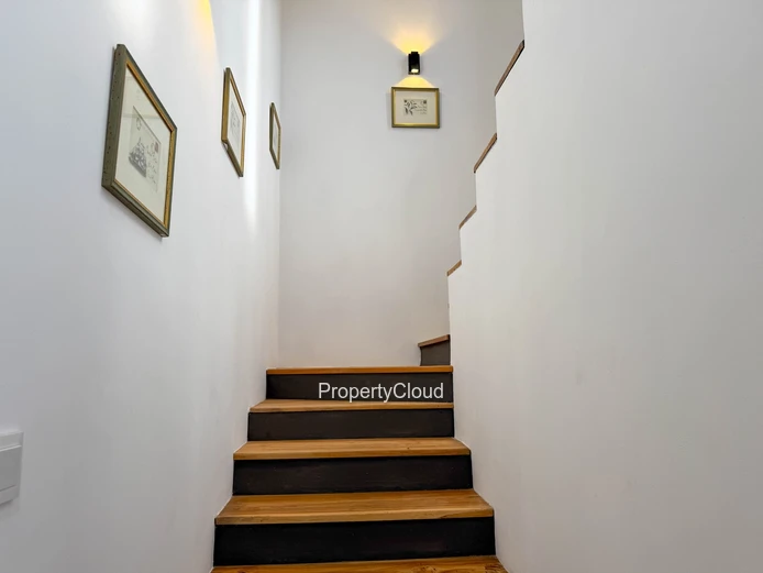 For Rent - A 300 Sqm 3-Bedroom Villa In Calodyne, Minutes Walk From The Beach