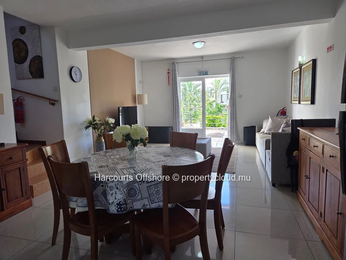 Maison mitoyenne de 3 chambres à louer, prête à emménager, à Grand Baie !