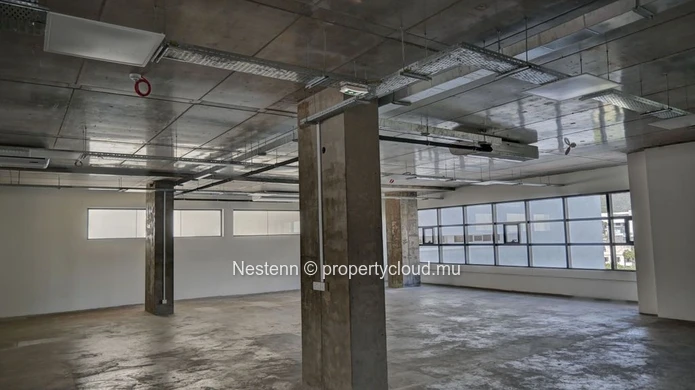 Premium office Floor