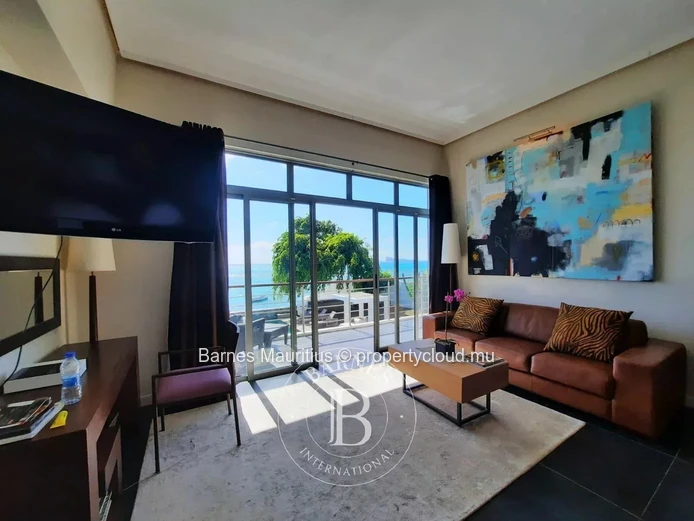 POINTE AUX CANONNIERS - Luxurious beachfront villa - 4 bedrooms
