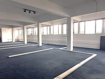 Bureau de 6 Chambres