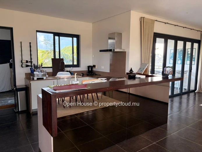 FOR SALE - Beautiful Penthouse - private pool with sea view - 4 bedrooms