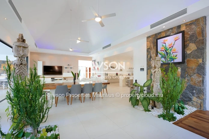 Villa 4 Chambres | Piscine Et Jardin Privés | Pereybere | Accessible Aux Étrangers | €