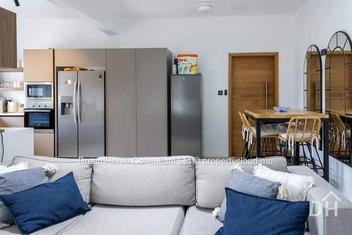 Élégant Penthouse de 3 Chambres avec Vue sur l'Océan & Jacuzzi | Tamarin