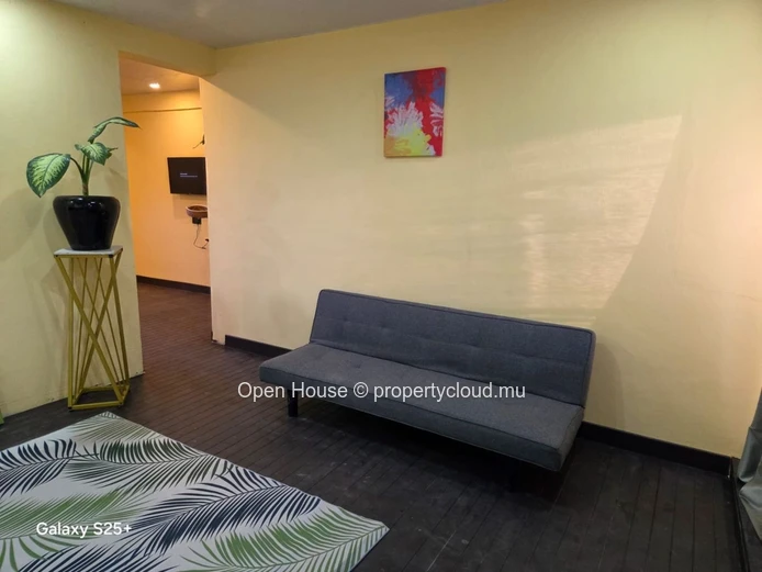 Marché local - Appartement à vendre à Péreybère -  41m² - entièrement rénové -  2 chambres - proche des commerces - p...