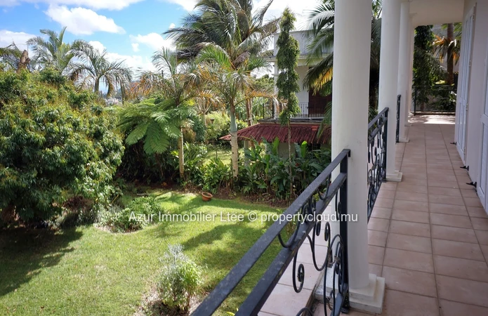 FLOREAL: 4-bedroom house