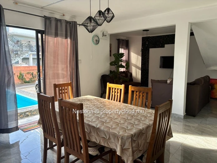 À Louer – Villa 4 Chambres À Trou Aux Biches