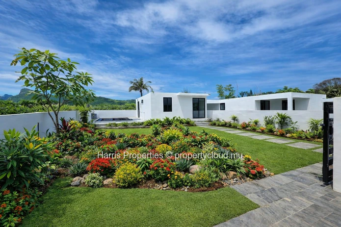 Opportunité d’investissement : Villas individuelles off-plan à Khoyratty
