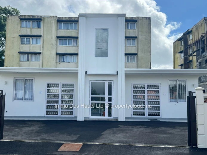 Brand-New Ground Floor Apartment in Forest Side 