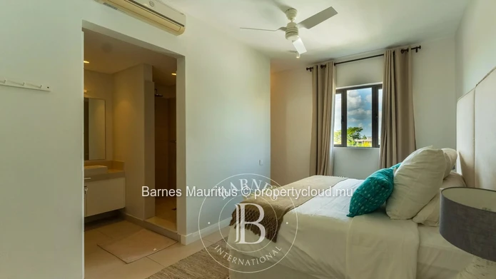 GRAND BAIE - Ultra-Luxury Penthouse - 3 Bedrooms