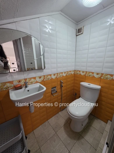 Beautiful 2-bedroom house for rent in Mont Choisy