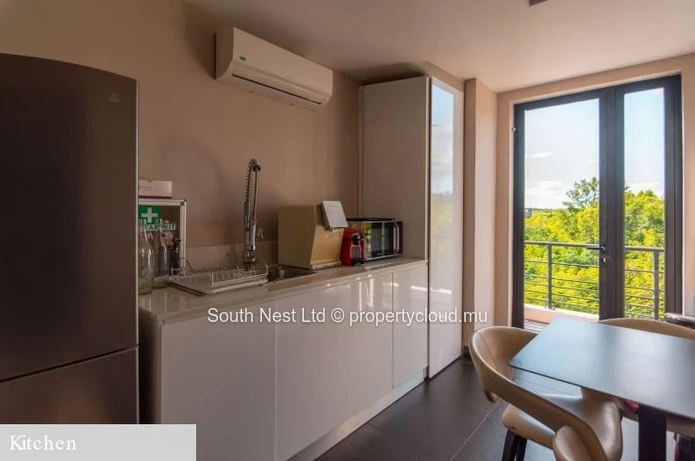 Exceptional Investment in Grand Baie – Modern Luxury Commercial Office Space for Sale 