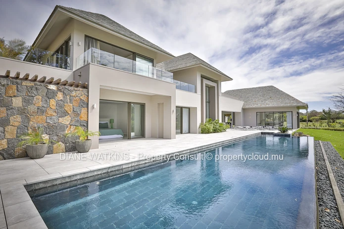FOR SALE - Picture Perfect Villa with Golf Views at Anahita