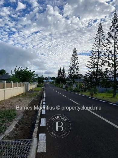 PAMPLEMOUSSES - Residential Land - 1,313m²