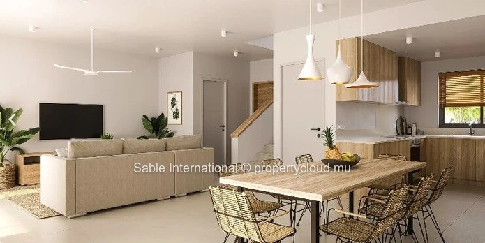 Townhouse PDS à vendre à Grand Baie, 166m² habitables, piscine privée, proche écoles et commerces.