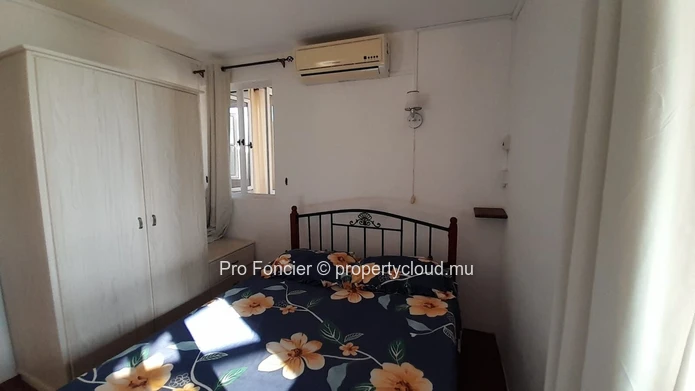 Apartment for rent in flic-en-flac - 2nd floor with sea and mountain views.