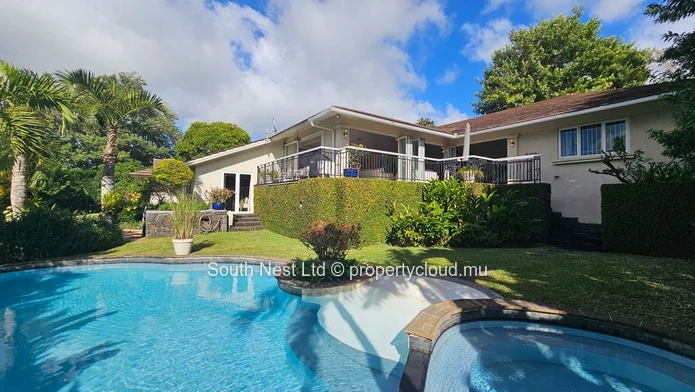 Elegant Family Residence in a Prime and Secure Estate