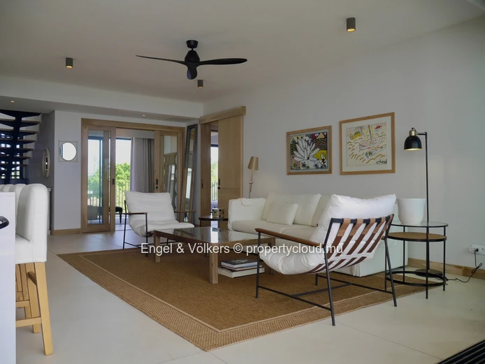 Ocean-View Penthouse with Private Pool in Pointe aux Canonniers