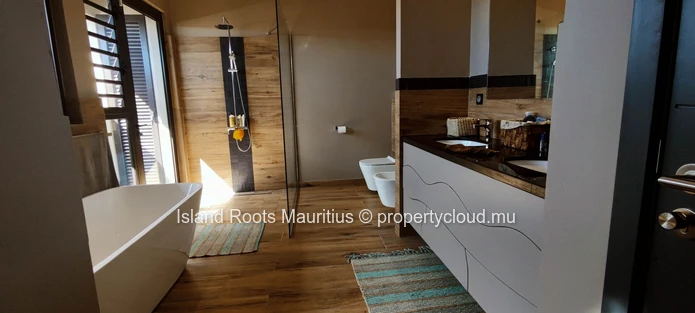 Exceptional, modern 3-bedroom villa located in the North