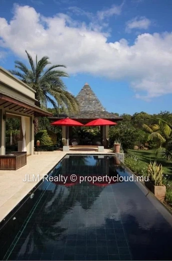 Belle villa en pleine nature à vendre à Rivière Noire, Île Maurice