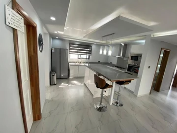 4 Bedroom Villa