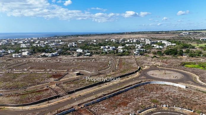À Vendre | Terrain À Magenta Parkside, Cascavelle | 687.68 M² | Rs 7.7M