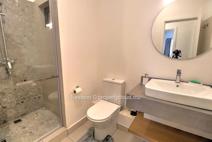 Modern 3-bedroom apartment in Beau Plan, Smart City.