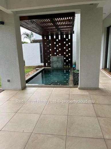 Appartement de luxe en rez-de-jardin avec piscine privée à vendre à Royal Park, Balaclava