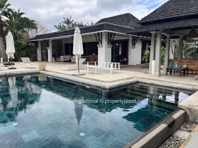 For Sale an Exceptional Villa at Tamarina Golf Resort in the West of Mauritius – Elegance and Tropical Art of Living