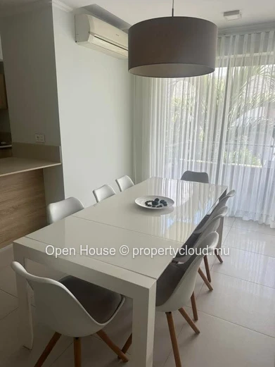 PDS apartment for sale in Tamarin, Grand Baie. Living area 125m², 2 bedrooms, communal swimming pool. Sea access, clo...