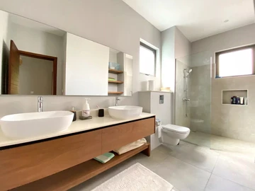 4 Bedroom Villa
