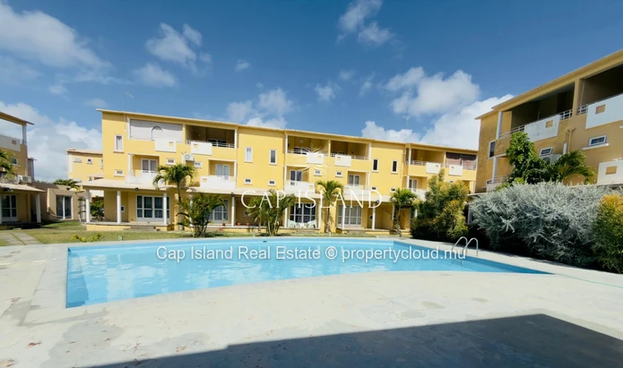 Long-Term Rental: Spacious 3-Bedroom Triplex in Grand Gaube
