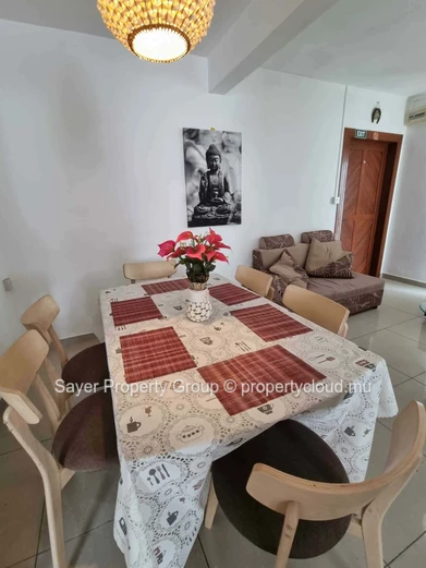 Beachside Living: Apartment for rent in Flic en Flac, Steps from the Sea