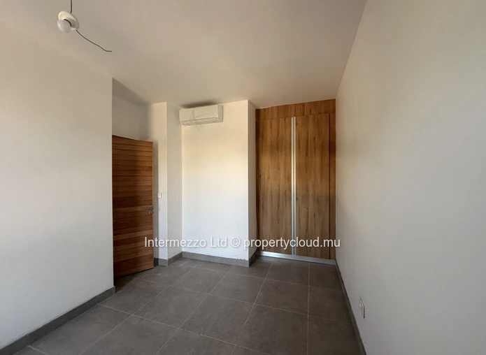 Appartement 3 chambres 147m² à Péreybère – 590 000€ | Livraison imminente | Plage privée à pied | Finitions haut de g...