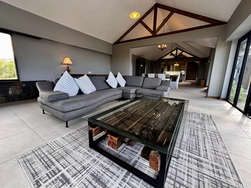 4 Bedroom Villa