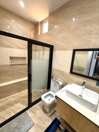 Modern 3-bedroom villa with pool for rent – Flic-en-Flac, Mauritius