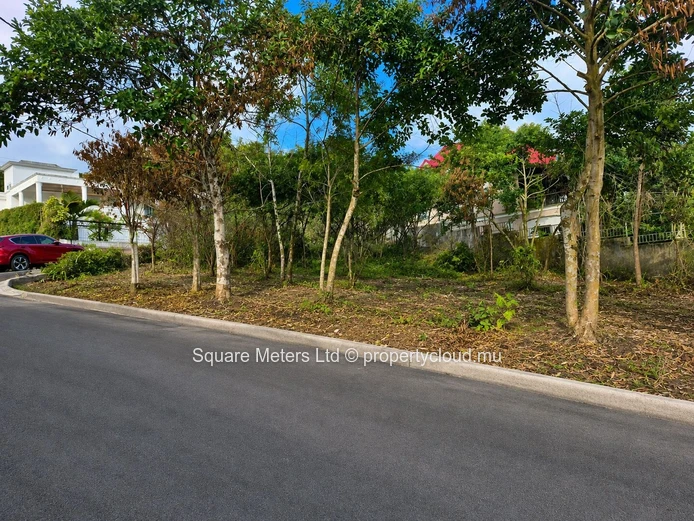 Terrain résidentiel de 837 m² à vendre à La Réunion (Mandat exclusif)