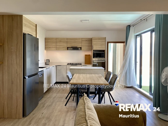 Sea View Villa with Double Garage