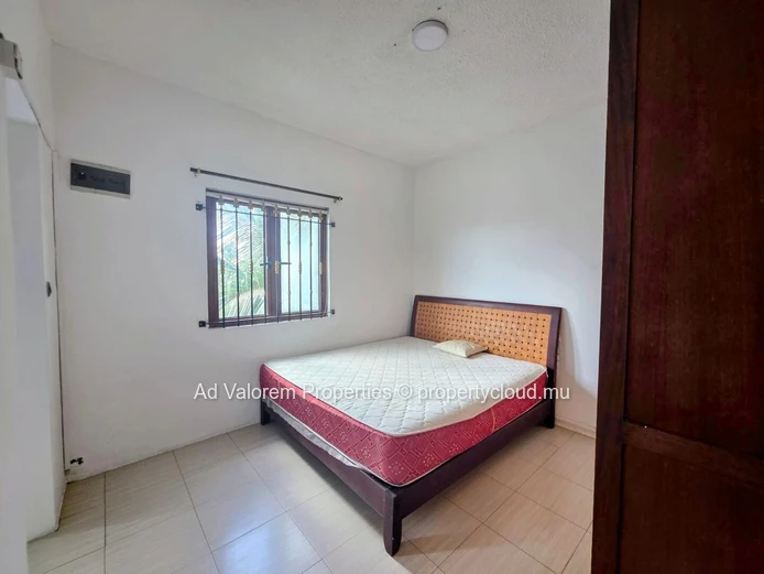 For Sale – Stunning 370 m² Home with Sea View