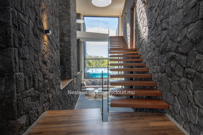 Modern triplex villa with 4 bedrooms