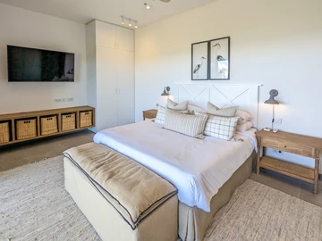 4 Bedroom Apartment
