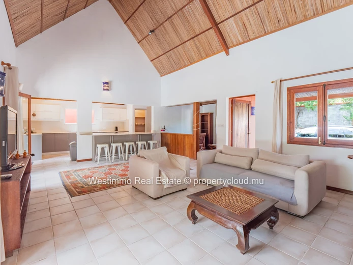 Detached family villa for rent in a secure gated community