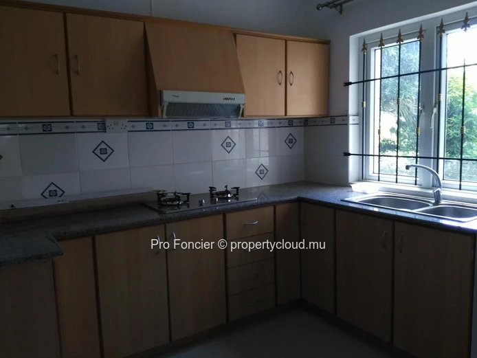 Apartment for rent in Beau Bassin - Well situated