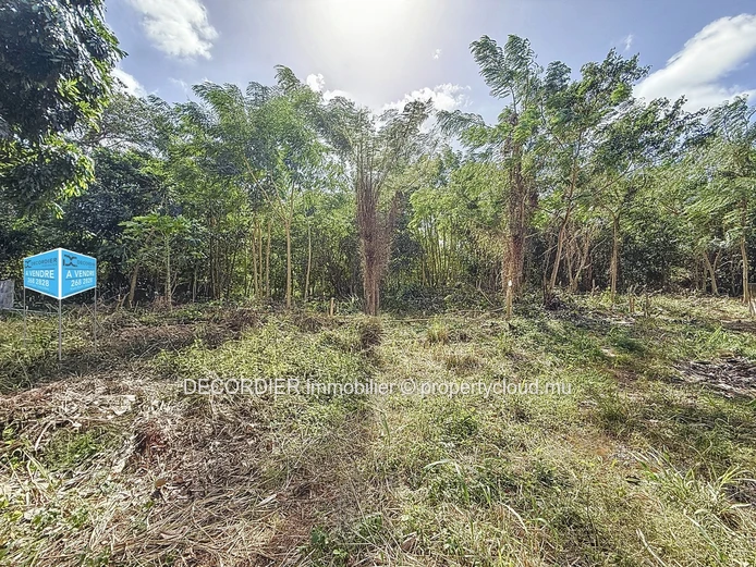 Residential land for sale – Calebasses