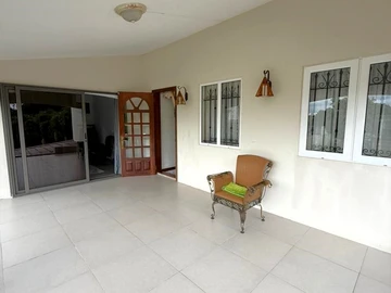 Maison de 4 Chambres