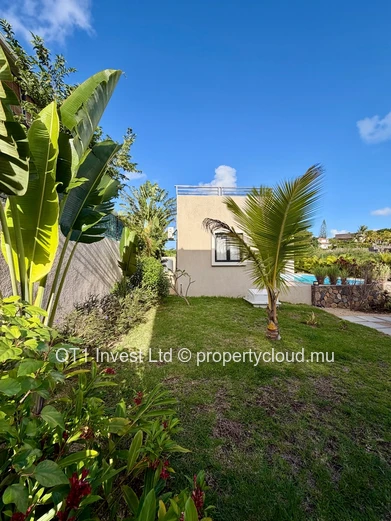 New Villa Close To The Sea In Secured Resdicences