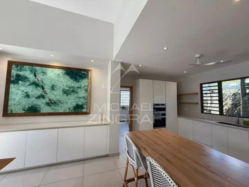 4 Bedroom Villa