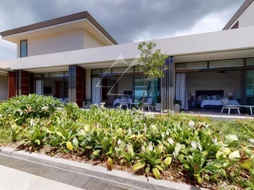 5 Bedroom Villa