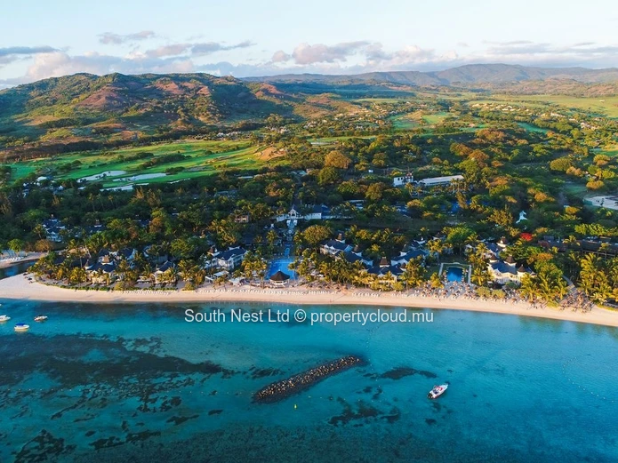 Mountain view land of 1575 m² in an exceptional estate 