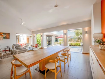 4 Bedroom Villa
